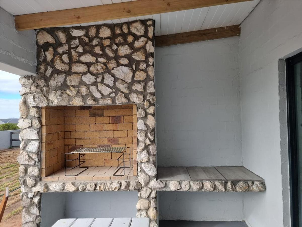 Rustic Hill Apartment Langebaan Ngoại thất bức ảnh